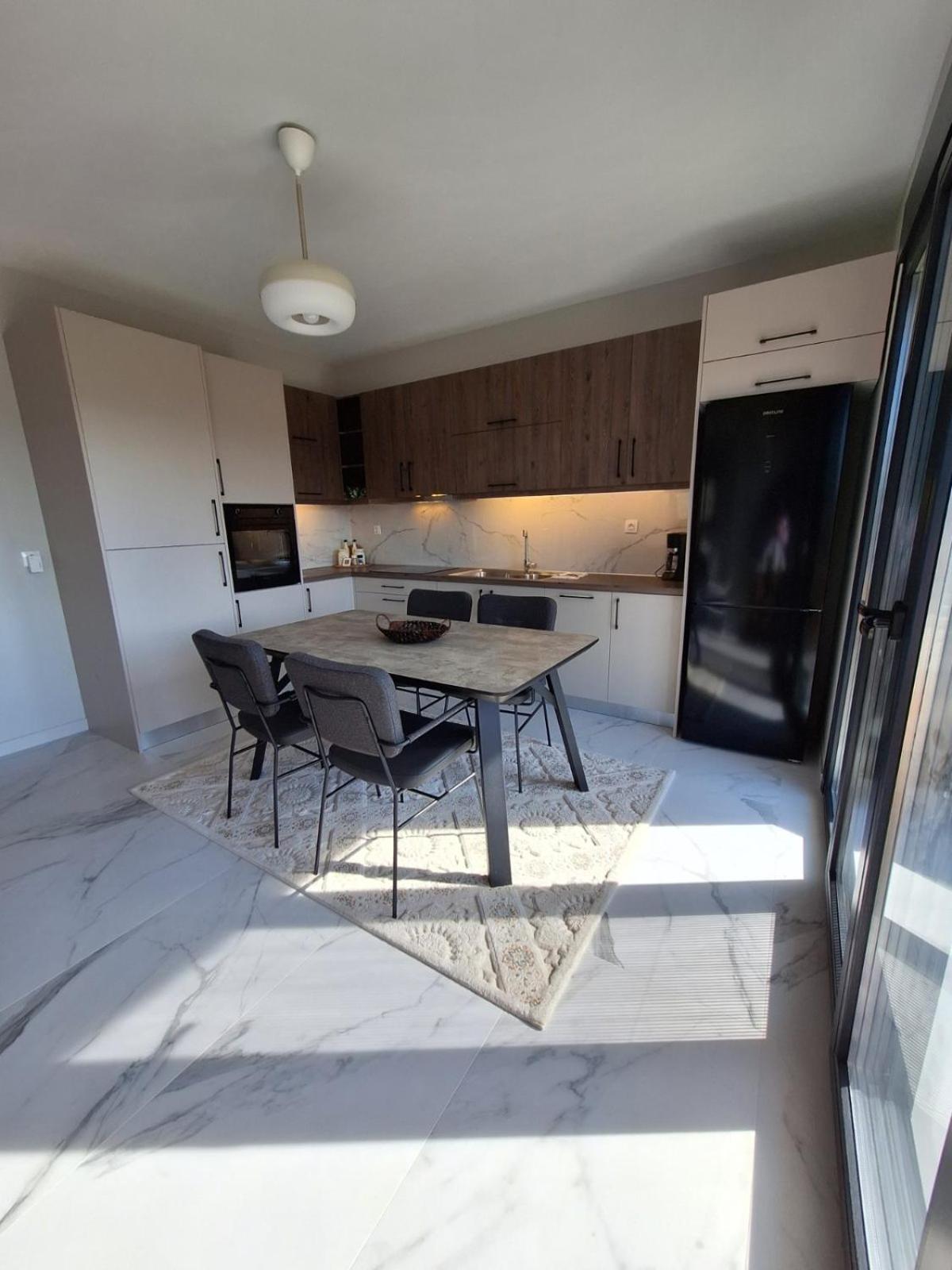P&M Apartment Ioannina Bagian luar foto